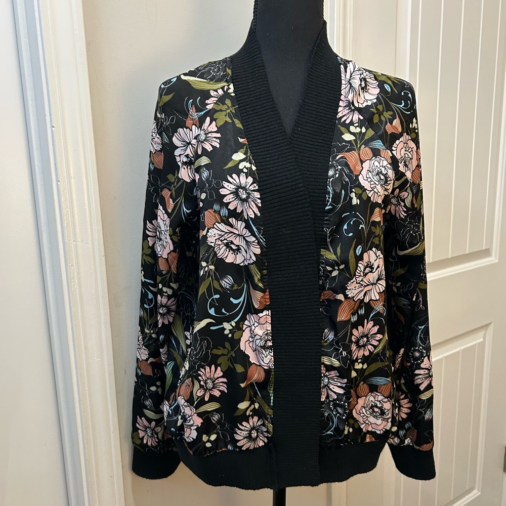 NorthStyle Black Floral‎ Women's Open Front Jacket